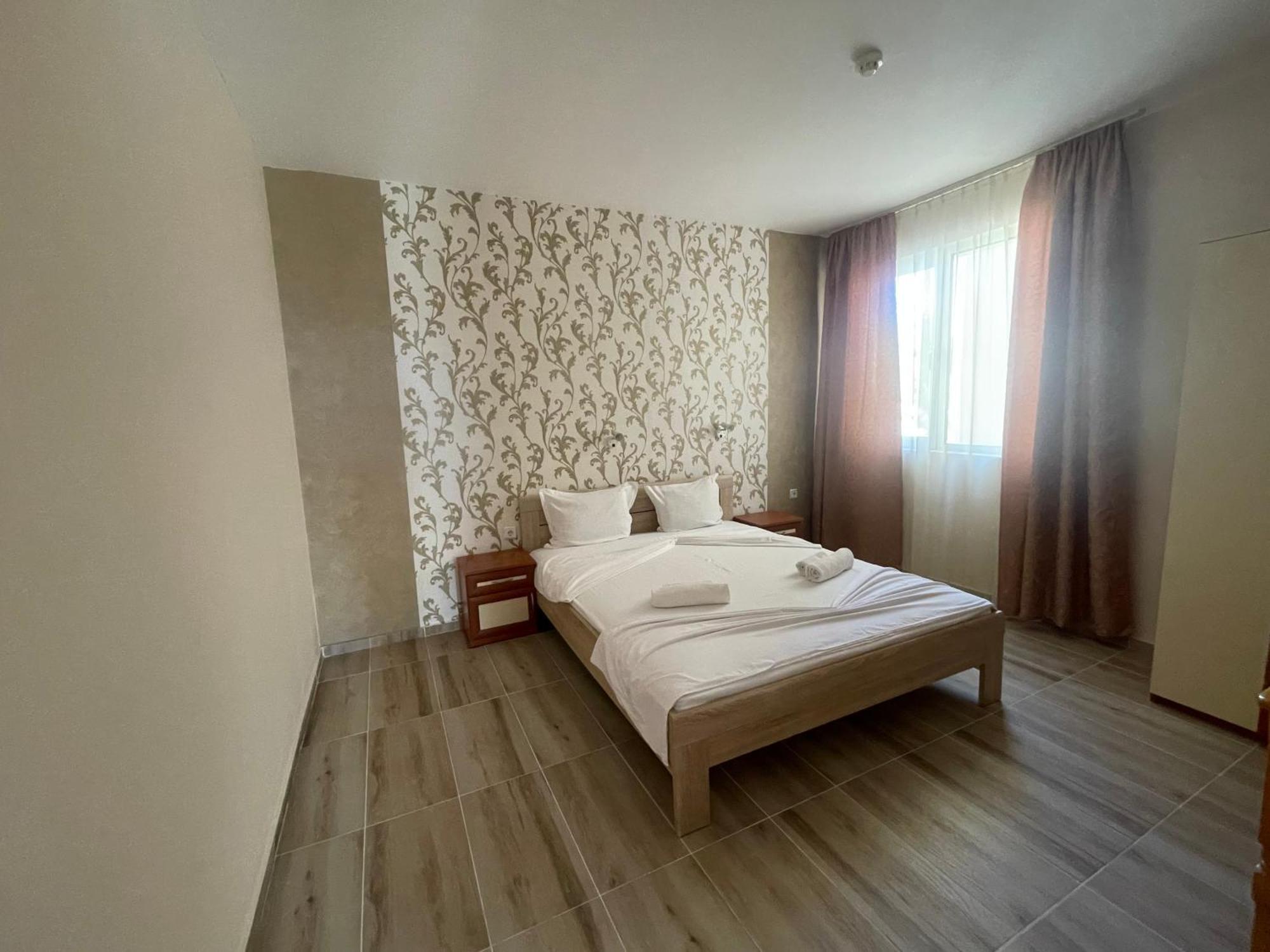 ,,Дироси" Sveti Vlas Dış mekan fotoğraf